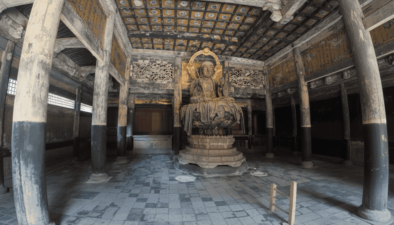 Interior of the Butsuden hall at Kenchoji Temple with its Jizo Bosatsu statue