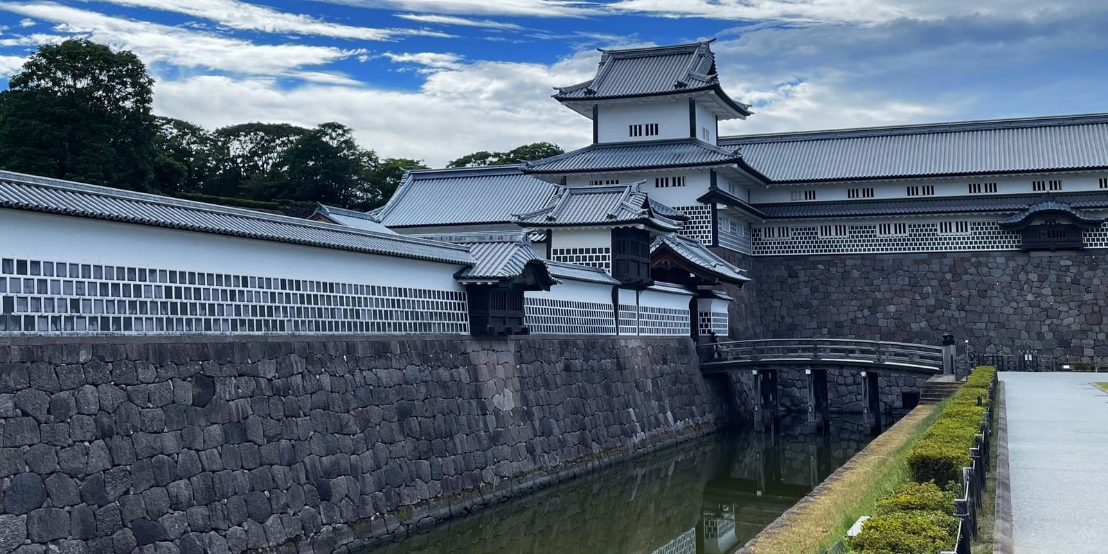 Stone walls and moat approach to Kanazawa Castle in Marunouchi, Kanazawa